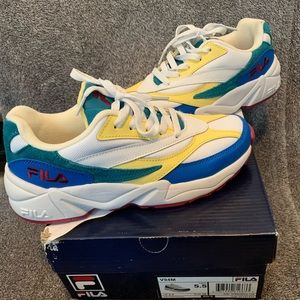 Fila V94M